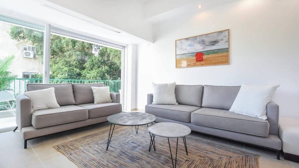 Tel Aviv City Center Apartment | Quiet 2BR Apartment in Adam HaCohen by HolyGuest