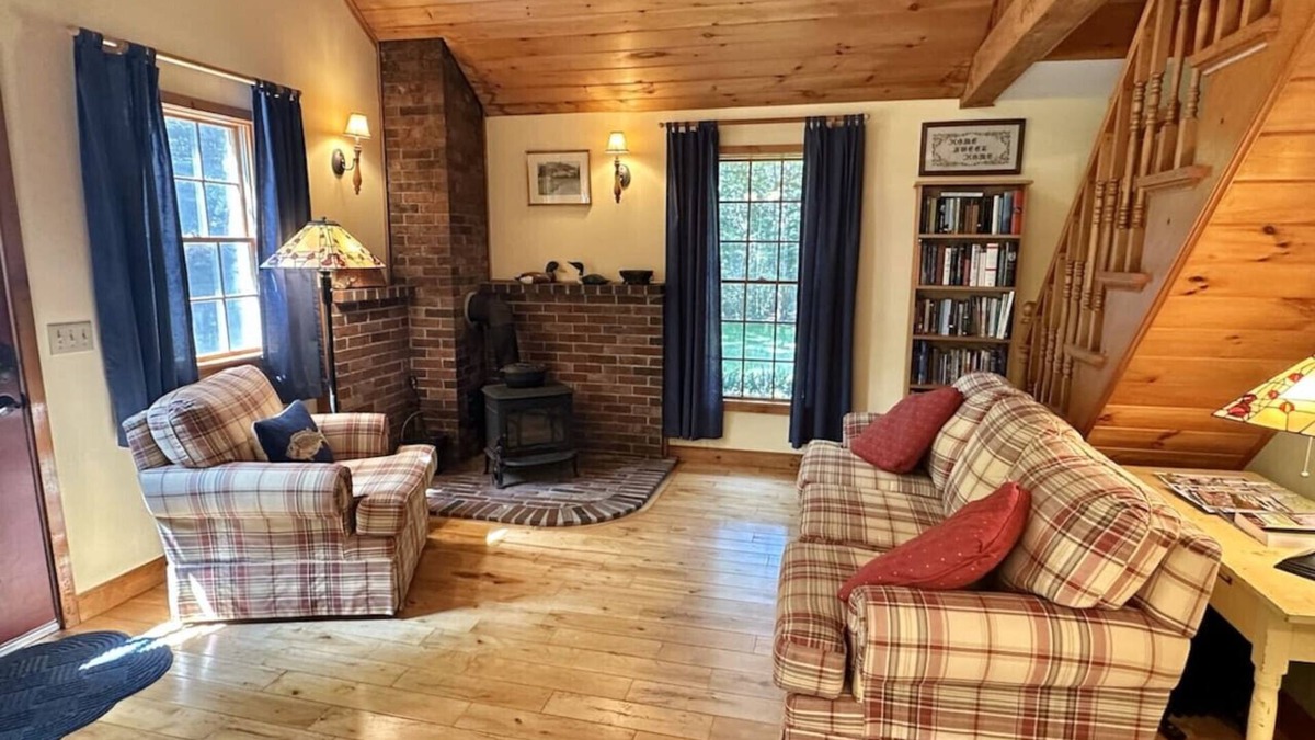 Bar Harbor House | Quiet 2BR Secluded Home in Bar Harbor [The Anchor]