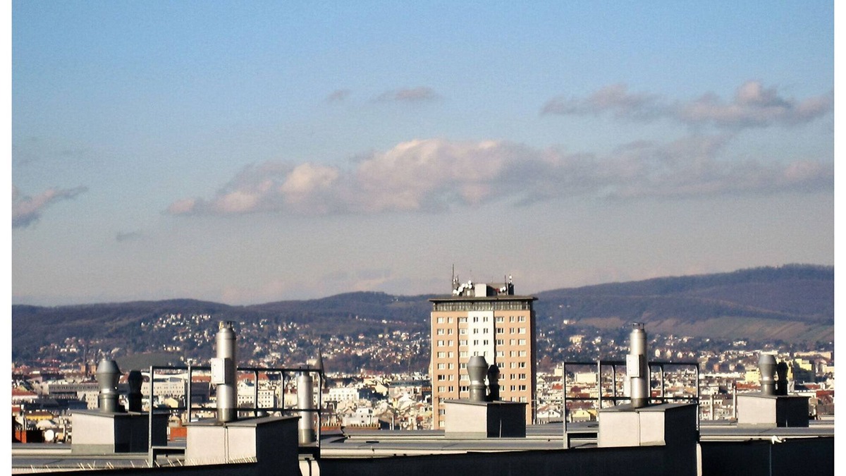 Favoriten Apartment | Quiet 60m2 penthouse apartment with 3 terraces and panoramic views of Vienna