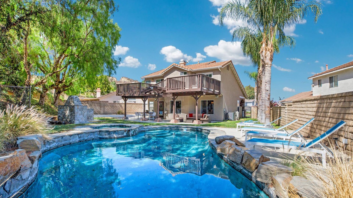 Castaic House | Quiet Amazing LA Suburb Perfect Vacation Paradise - Castaic