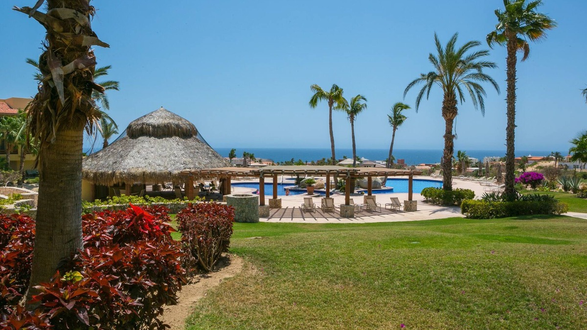 San Jose del Cabo Condo | Quiet and SECURE 2 bedroom Condo adjacent to the fairway at Cabo Real Great View