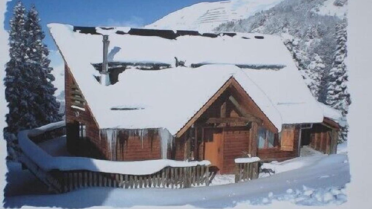 Eaux-Bonnes Ski Chalet | 🏔 Quiet apartment in the heart of nature in the center of Gourette