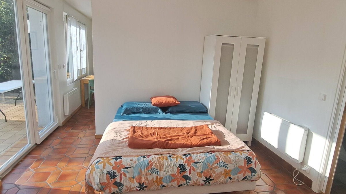 Lille-Moulins Apartment | Quiet apartment with private garden and parking space