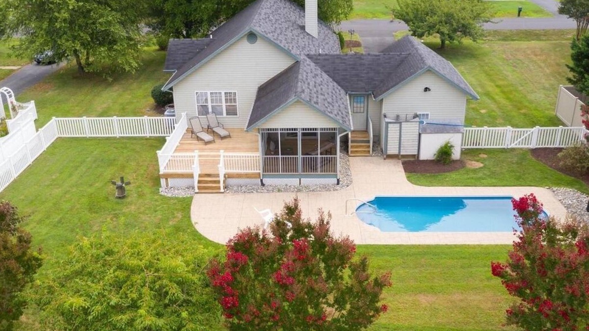 Ocean View House | Quiet Beach Cottage with PRIVATE POOL