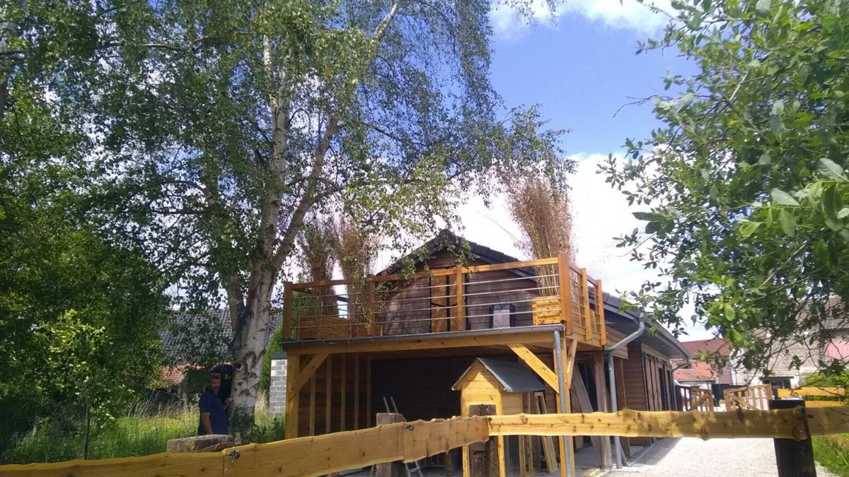 Hasnon Cottage | Quiet chalet with terrace, near outdoor activities