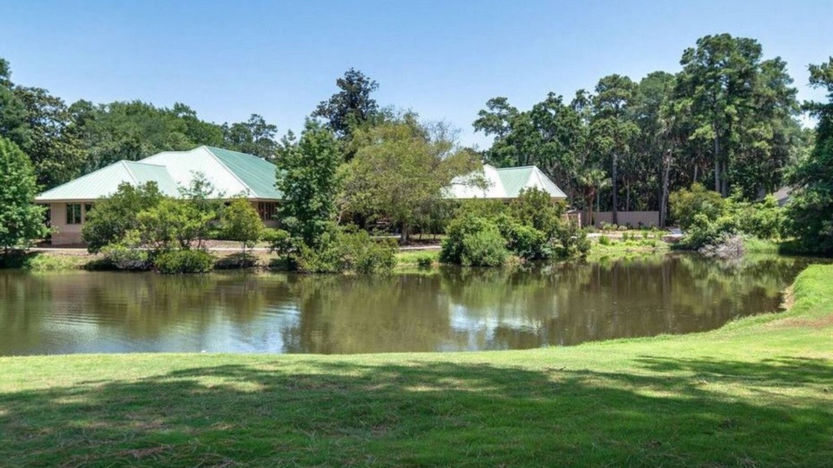 Hilton Head Island Cottage | Quiet, Comfy, 2 Br Condo In Shipyard Plantation, Week Of November 10, 2018