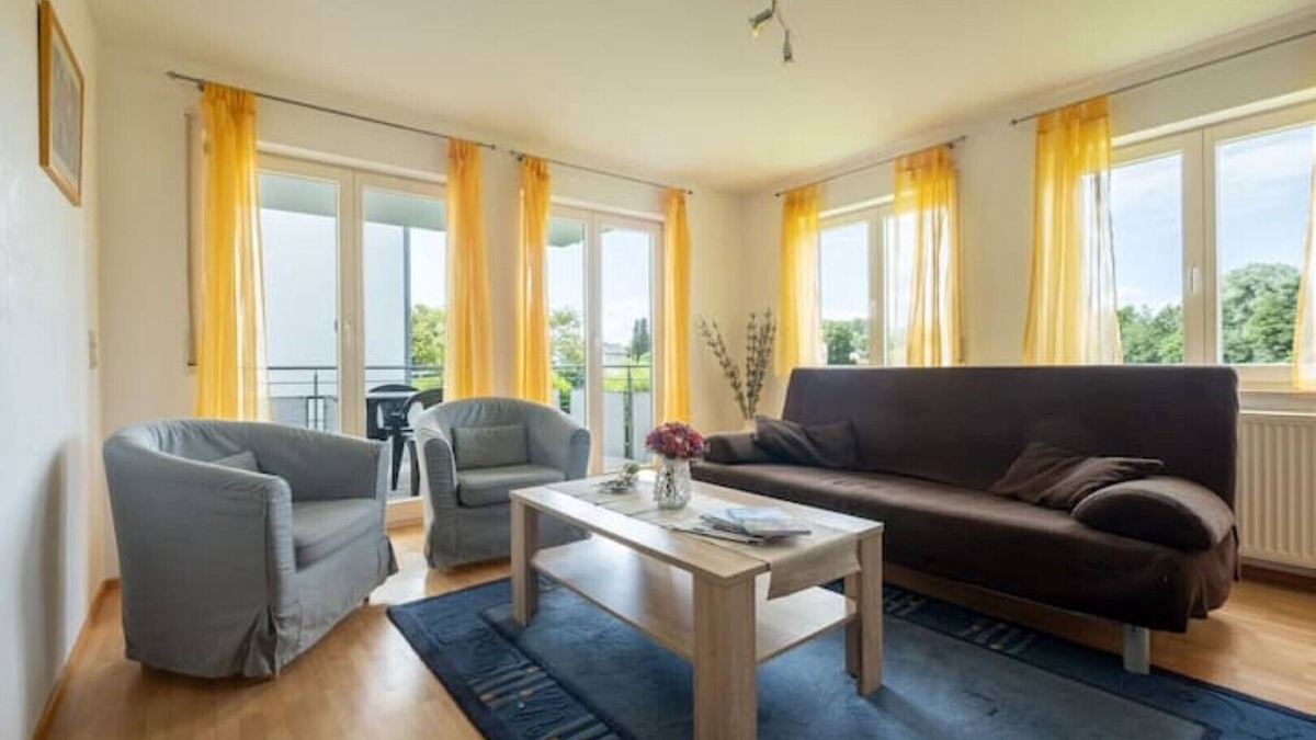 Unteruhldingen Apartment | Quiet, family-friendly apartment with 2 bedrooms near the lake