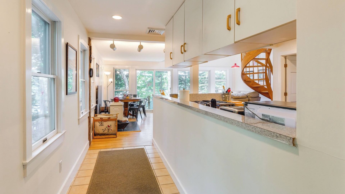 Freeport House | Quiet Freeport Home on Casco Bay w/Fire Pit