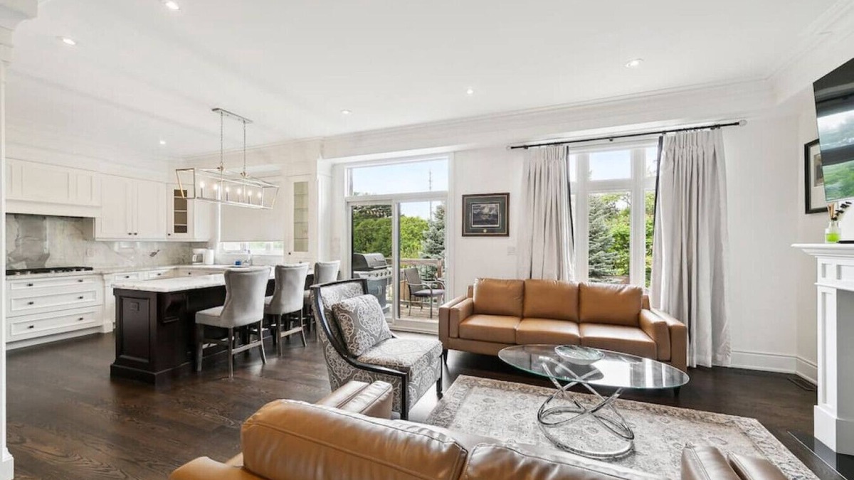Applewood House | Quiet Getaway: Perfect for Families & Retreats