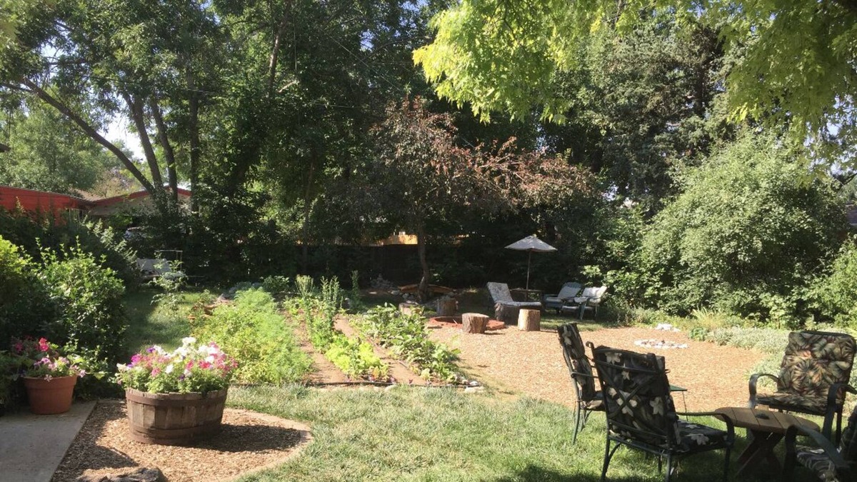Southeast House | Quiet Getaway with easy access downtown