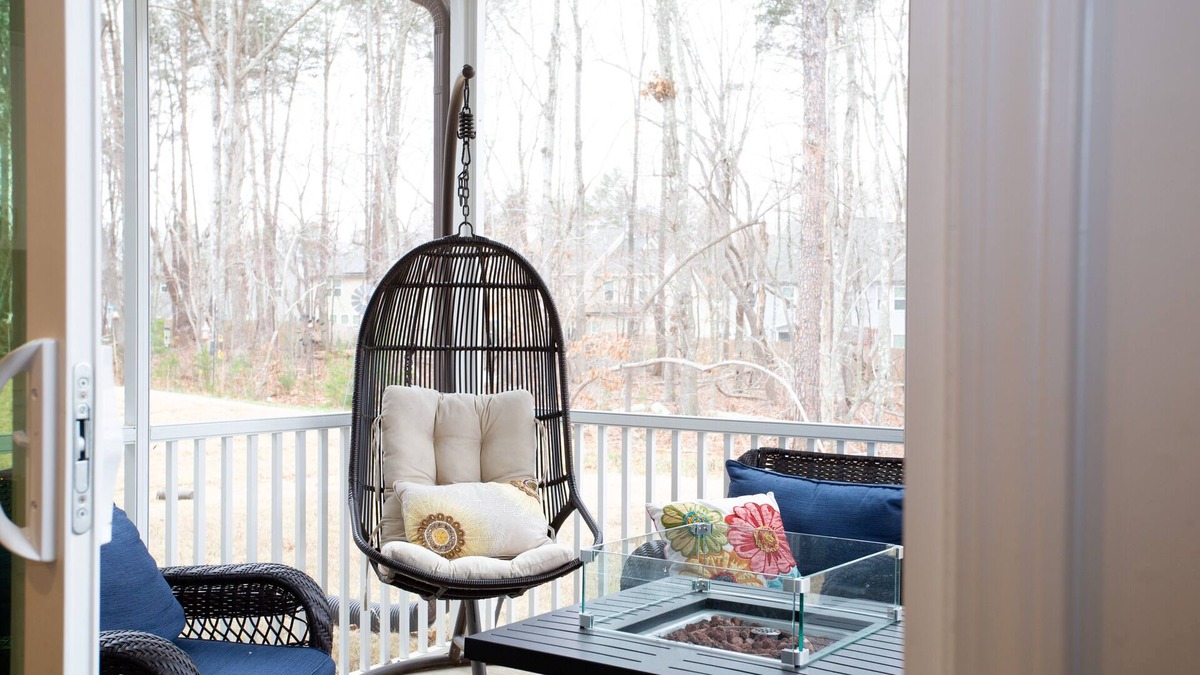 Mebane House | Quiet Home near outlets and lake