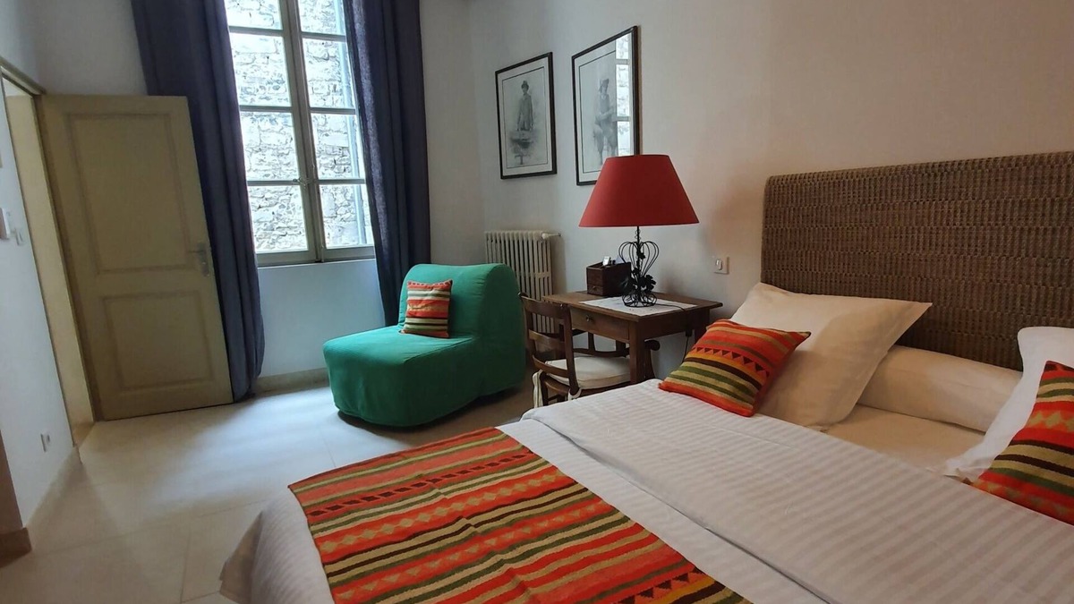 Arles City Centre Apartment | Quiet house in the historic center of Arles, classified 17th century with Patio