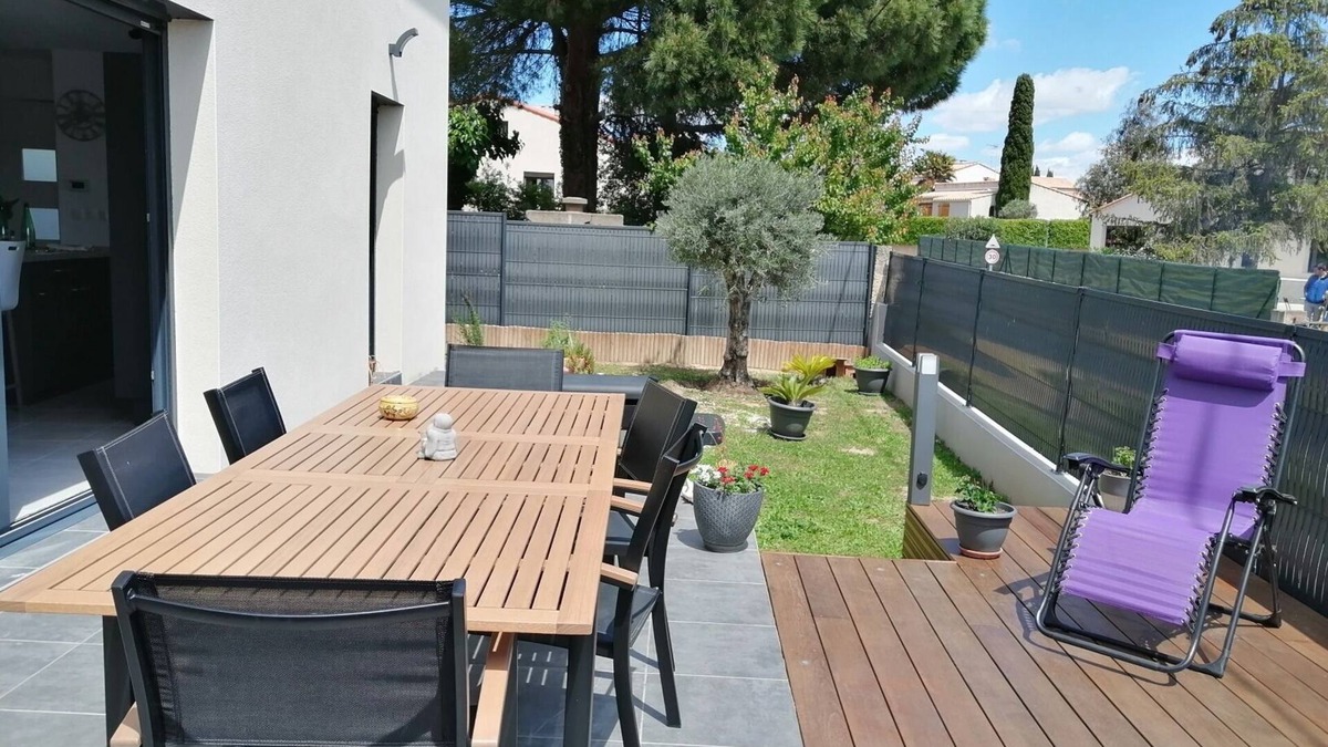 Gigean House | Quiet house with garden