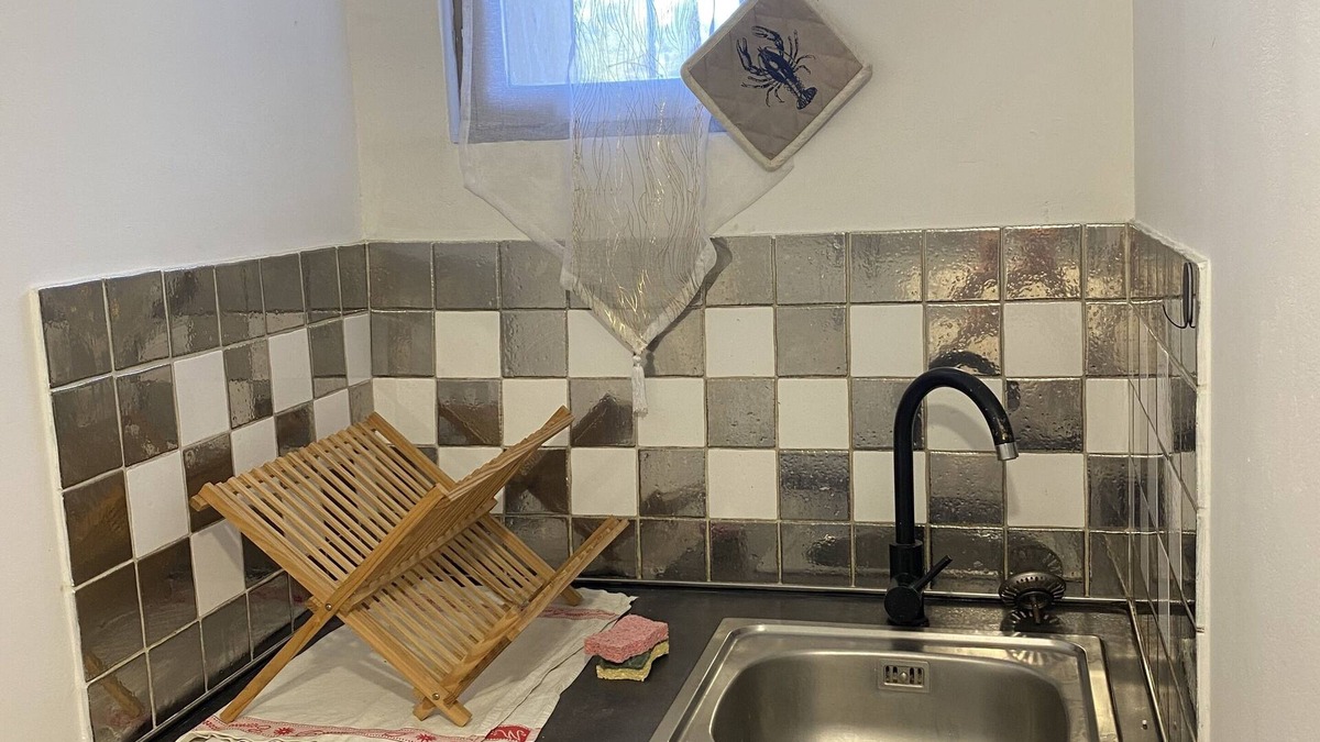 Les Caillols Apartment | Quiet, independent apartment.