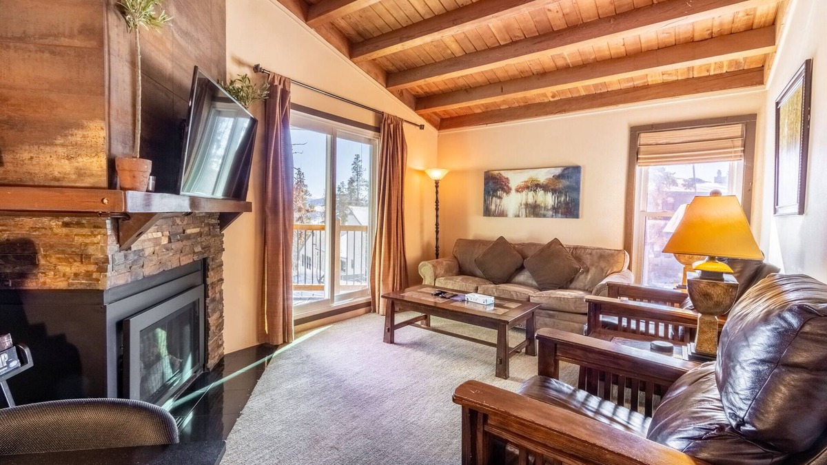 Wildernest Condo | Quiet Location w/Great Views from Private Deck & Close to Ski Areas & Biking