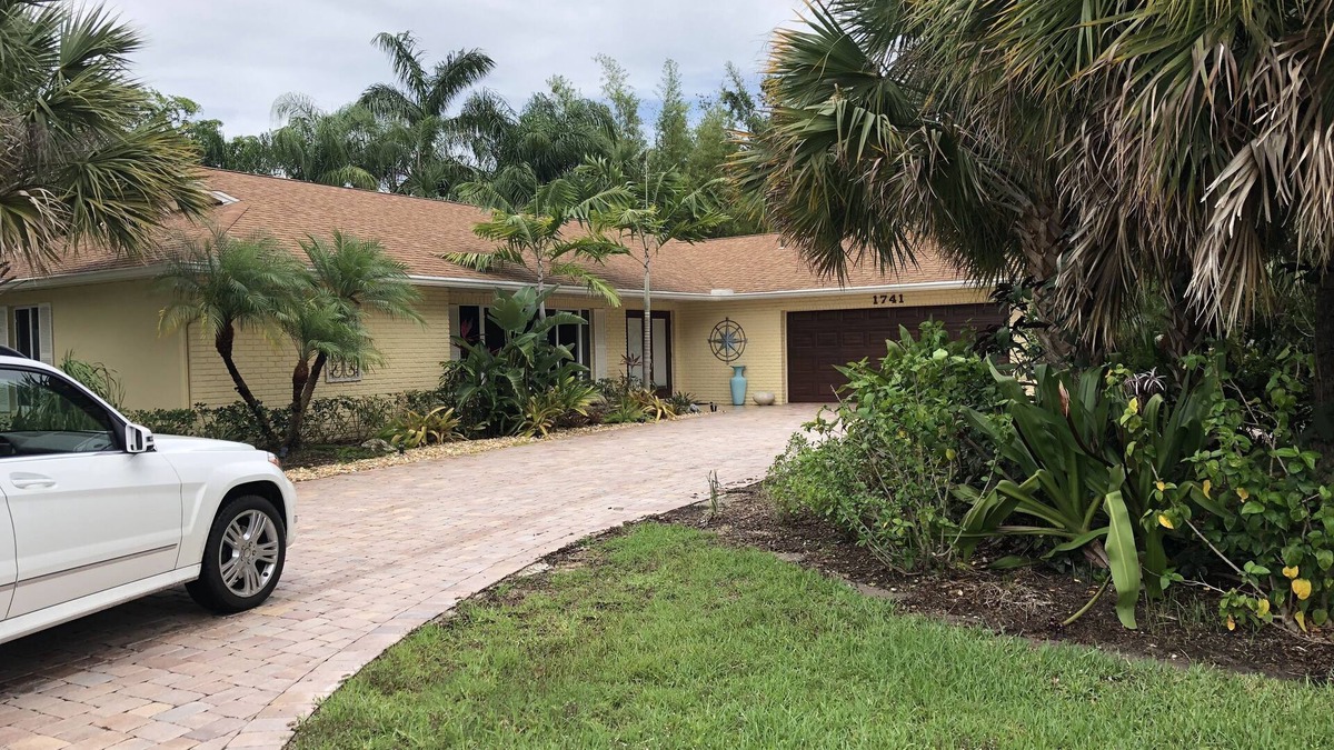 North River Shores House | Quiet Neighborhood Pool Home Close To Everything
