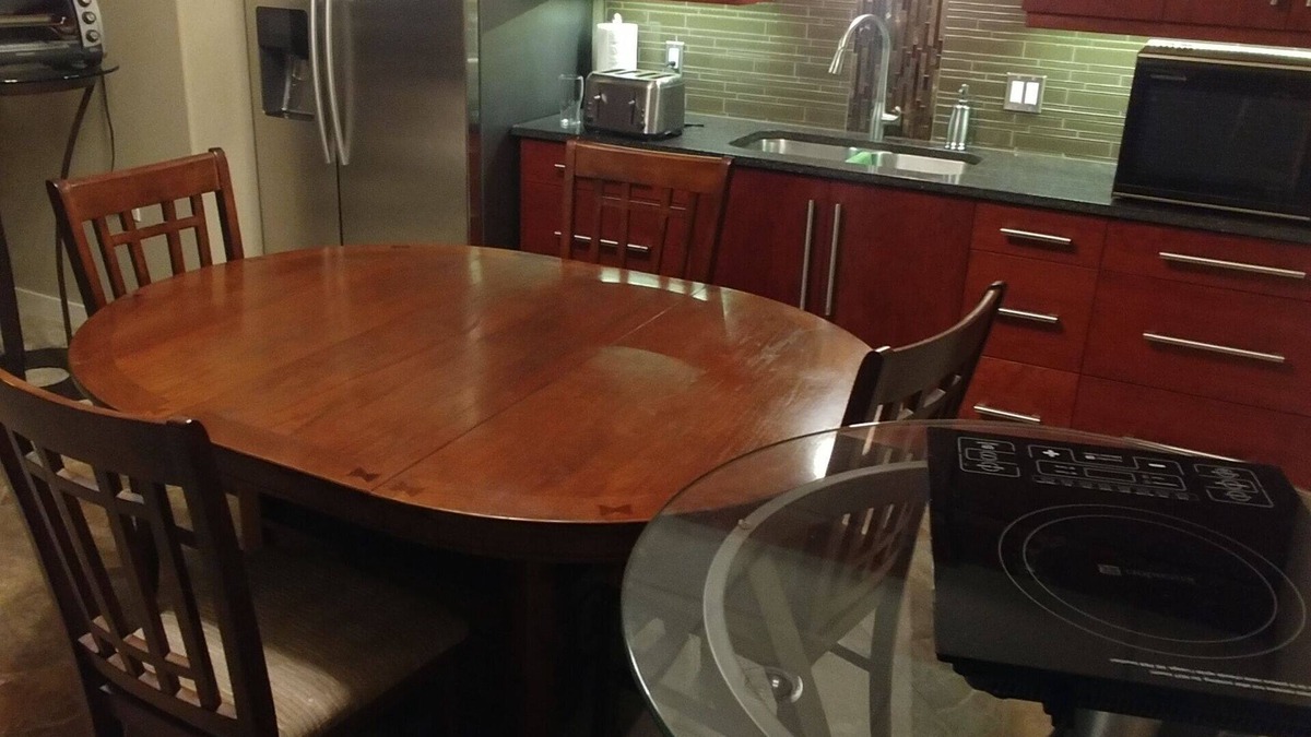 Rosenort House | Quiet place for the working man to rest. Starlink wifi, private rooms.