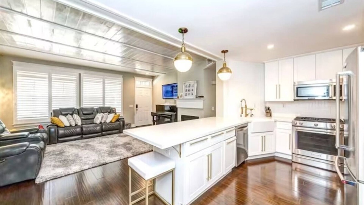 La Habra Condo | Quiet private place