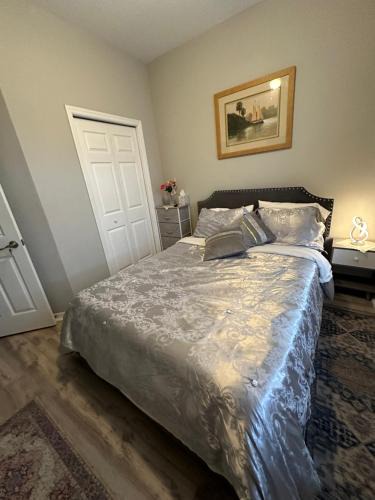 Sunshine House | Quiet room in a family home