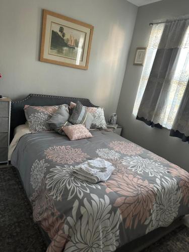 Sunshine House | Quiet room in a family home