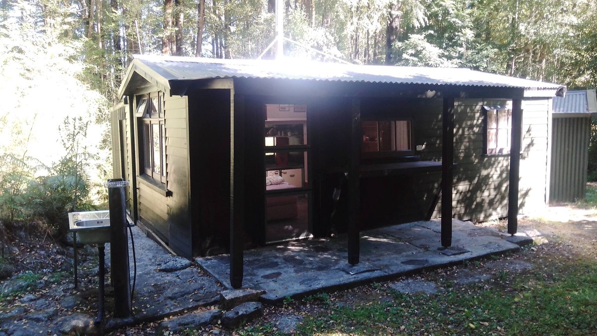 Totara Flat House | Quiet, secluded, iconic bush bach