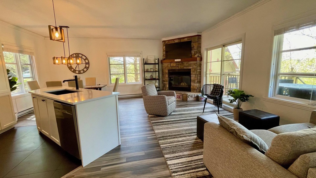 Mont-Tremblant Condo | Quiet ski in/out - large heated pool!