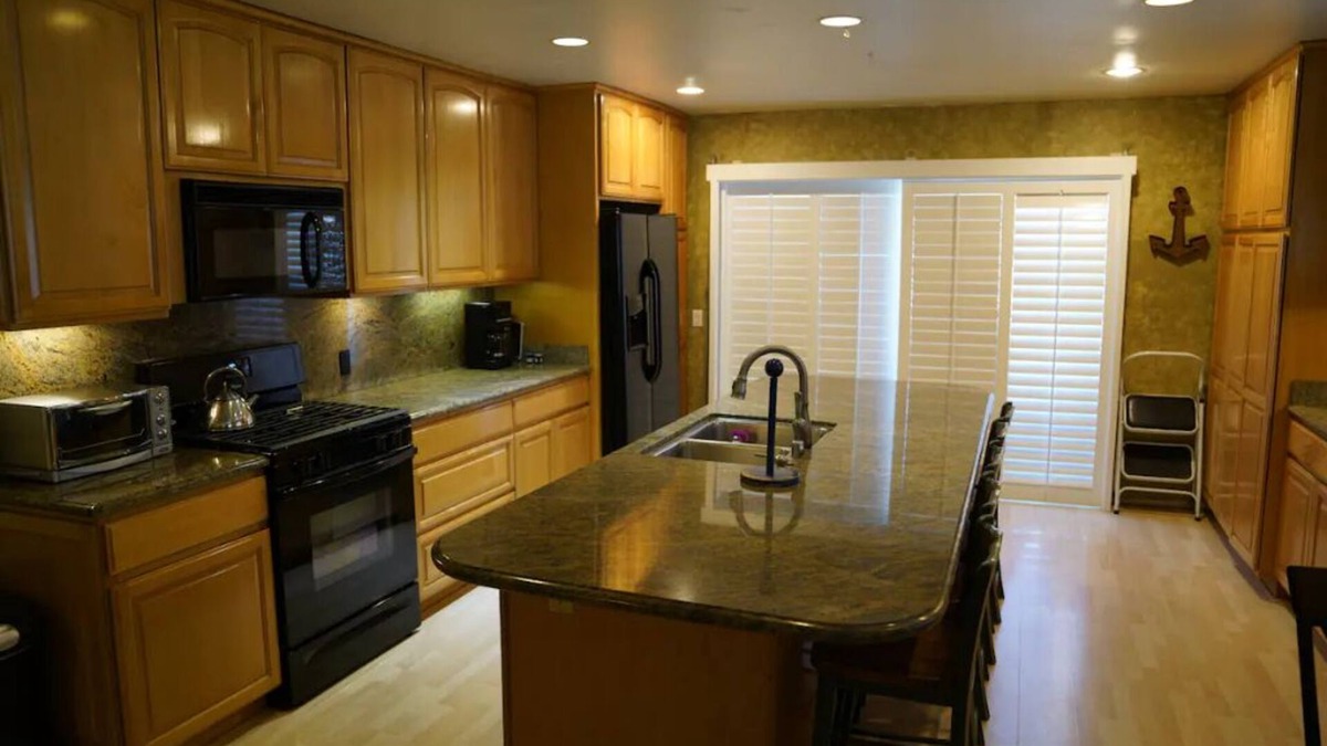 Hermosa Beach House | Quiet So Cal Beach Property, Close to Everything