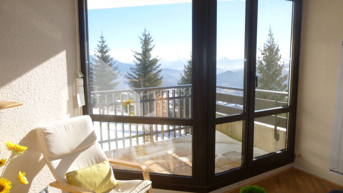 Nantes-en-Ratier Apartment | Quiet studio at 1500m, exceptional panoramic view