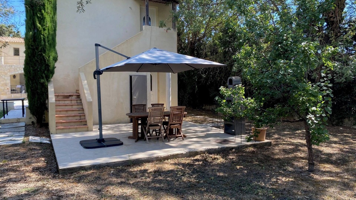 La Colle-sur-Loup Apartment | Quiet studio, greenery, swimming pool, reception facilities, 6 km from beaches.