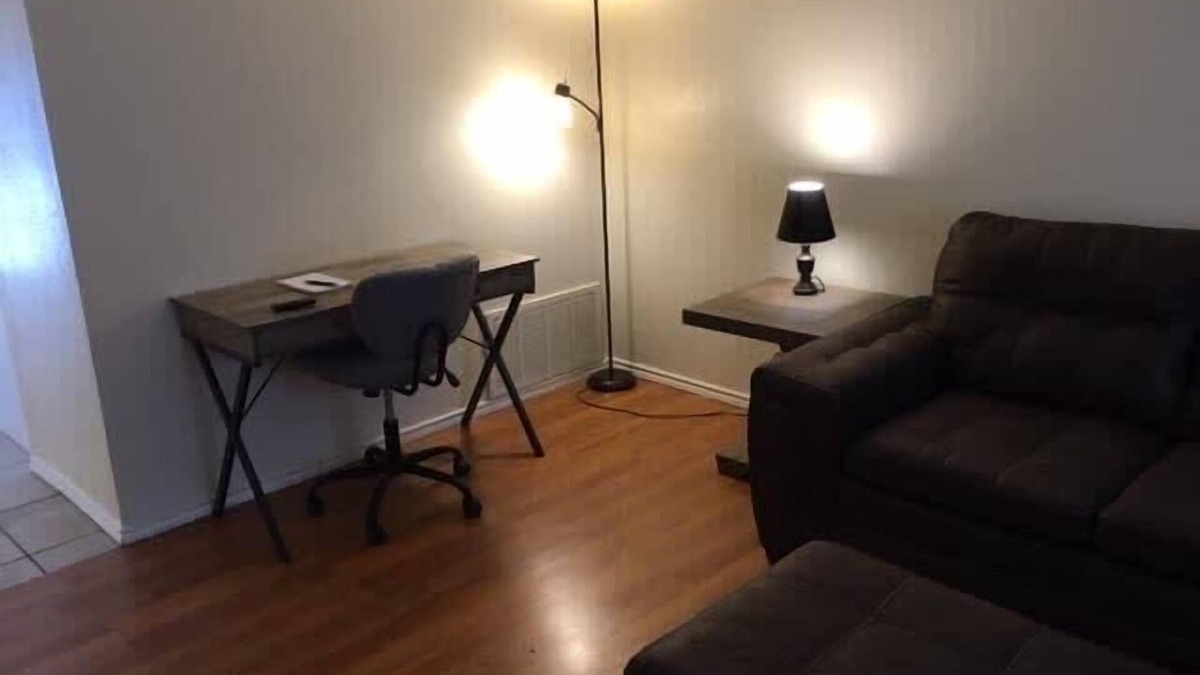 Lawton House | Quiet townhouse close to Fort Sill!