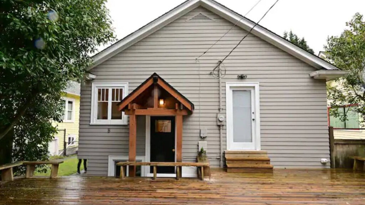 Ravenna House | Quiet UW cottage by Ravenna park-Perfect location by Zen Living