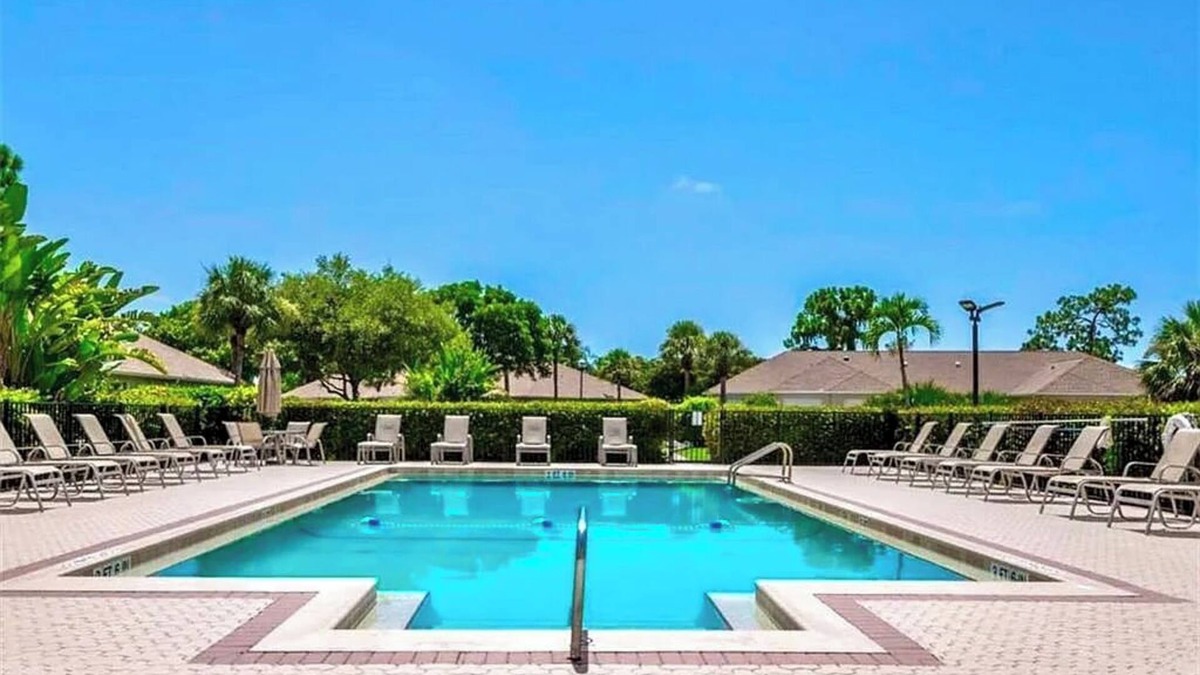 Estero Villa | Quiet Villa with FREE 9 hole GOLF COURSE near Beaches