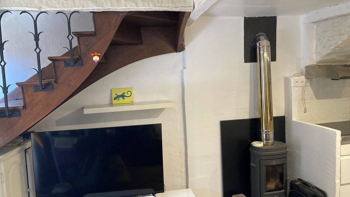 Coaraze House | Quiet village house close to river and walks