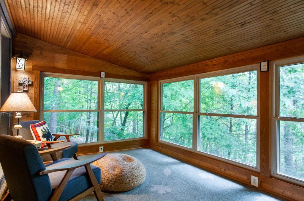 Walland House | Quietside Cabin Grill Fire Pit Fireplace