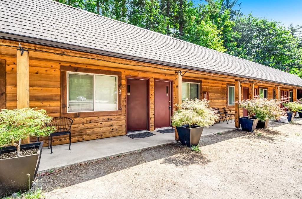 Quilcene House | Quilcene Lodge at Mount Walker Inn