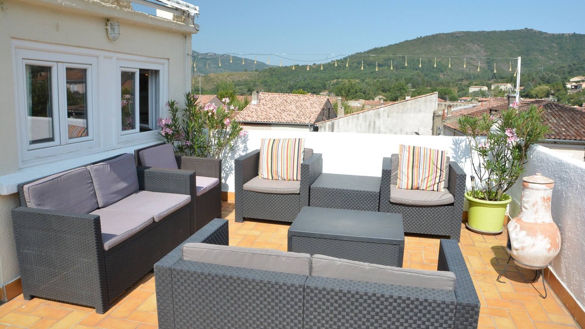 Quillan House | Quillan Apartment with views