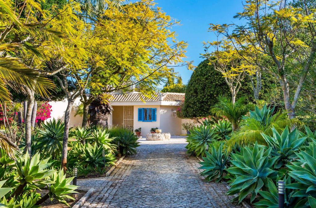 Carvoeiro House | Quinta Azul - Gorgeous Apartment with Pool & Private Terrace