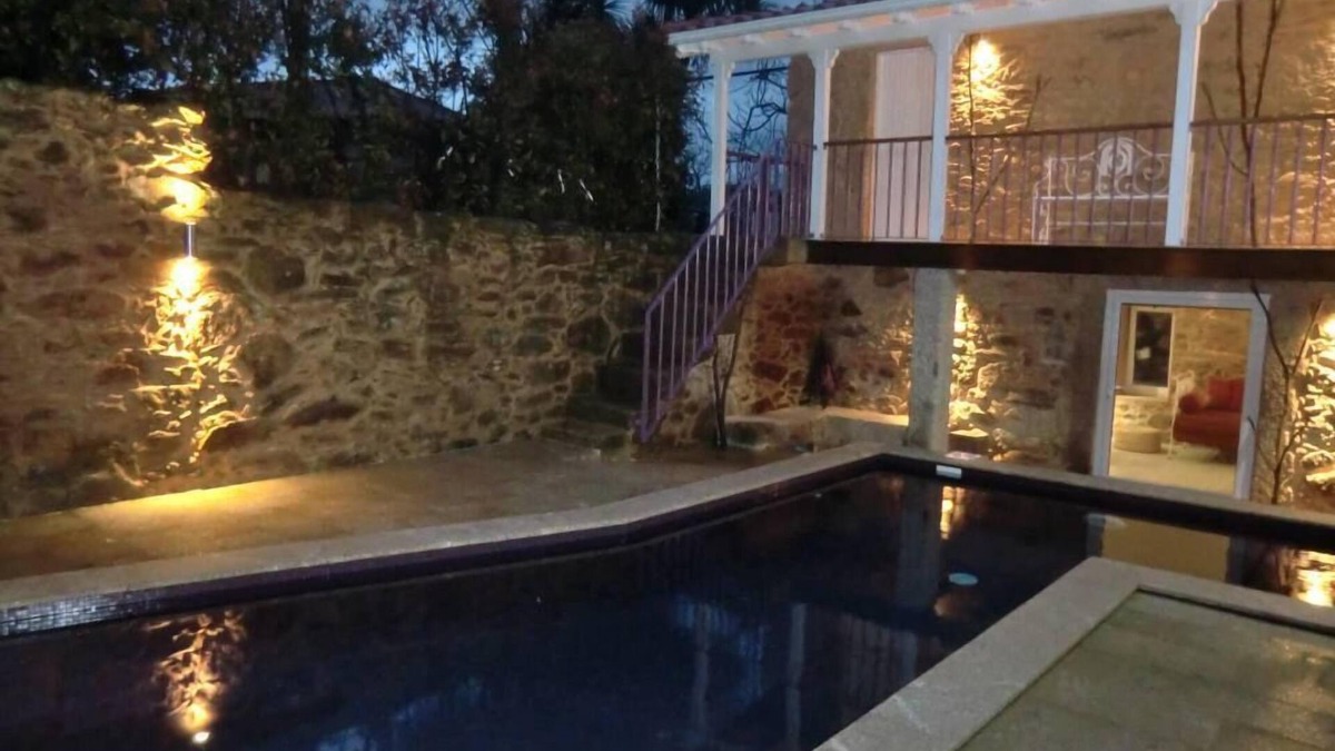 Arco de Baulhe House | Quinta de Fundevila marries memory and history. Christmas decoration.