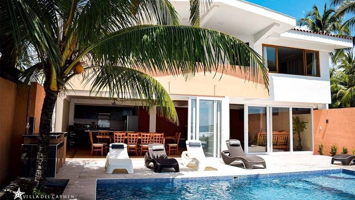 San Diego Villa | Quinta del Carmen luxurious house with pool in Playa San Diego, La Libertad.