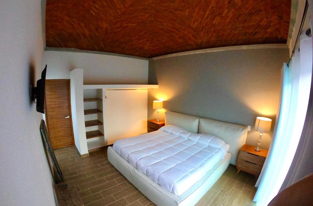 Ajijic Bed & Breakfast | Quinta Los Caballos