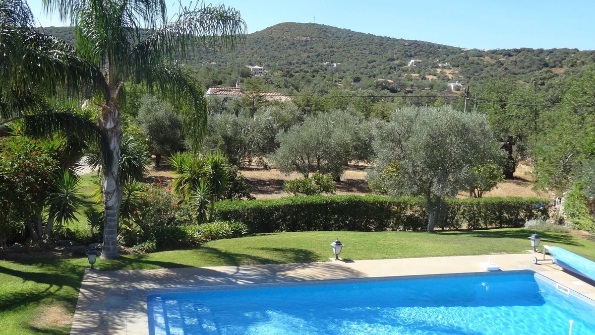 Poco do Mouro Villa | Quinta Roxana, Loulé, spacious villa, large private pool & garden, lovely views