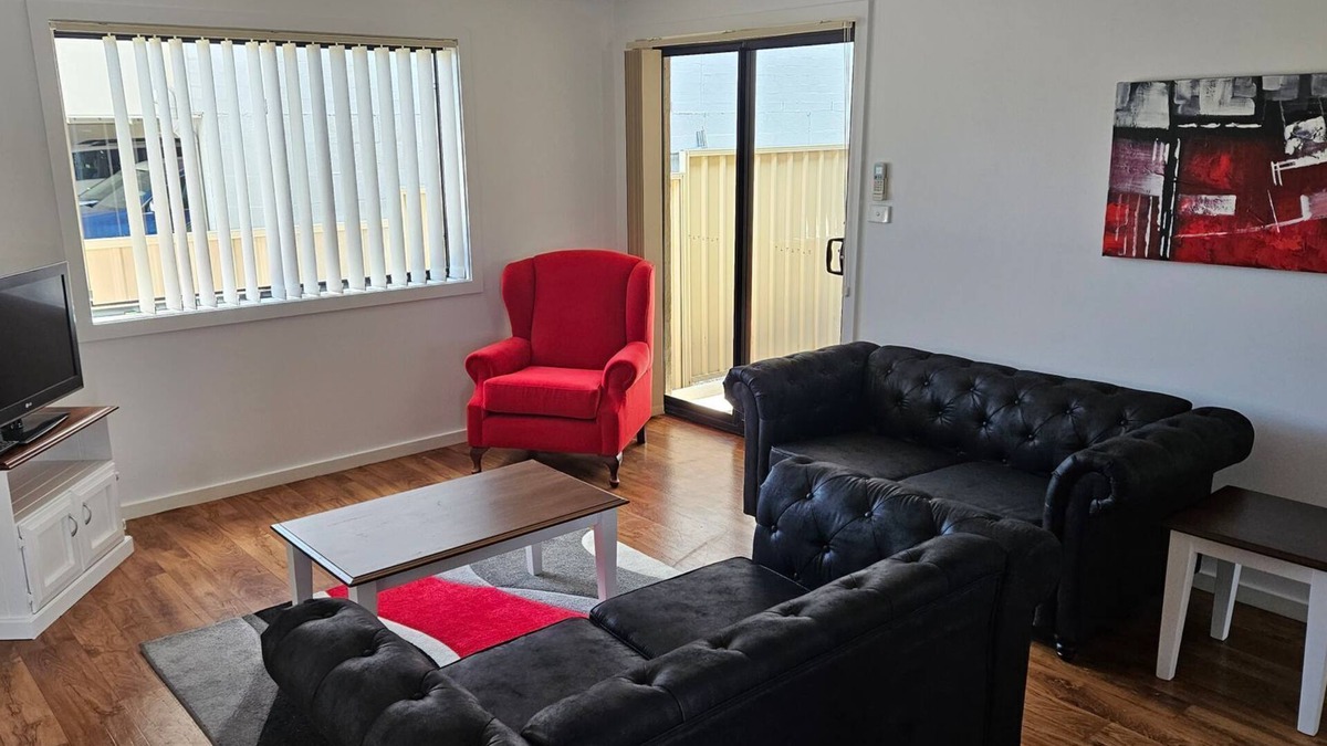 North Tamworth Apartment | Quintet 1-155 - North Tamworth