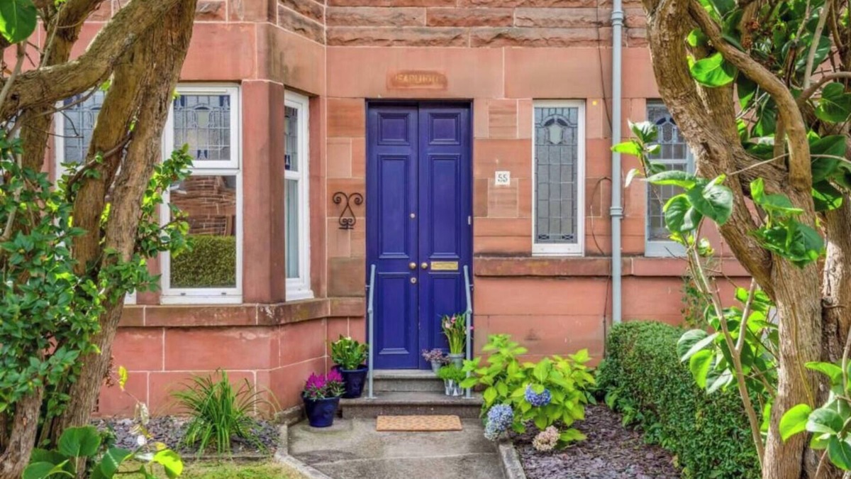 Glasgow House | Quirky 3 Bedroom House in Strathbungo!