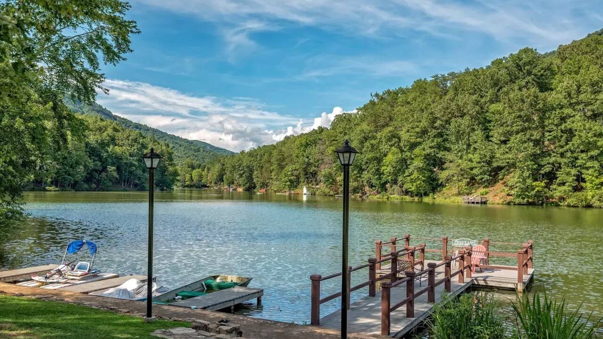Lake Lure Condo | Quite 55 community. Close to shopping, farmers market, and especially beaches.