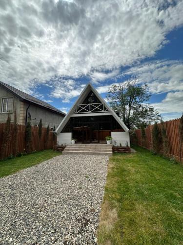 Qusar Other | Qusar A-frame green garden