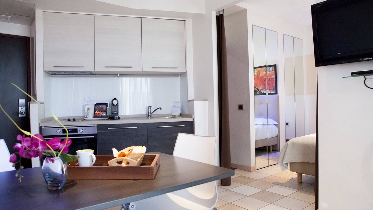 Juan-les-Pins Apartment | Résidence La Villa d'Elsa