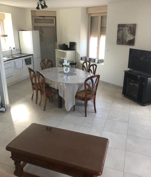 Saint-Malon-sur-Mel Apartment | Résidence Merlin Appartement Arthur