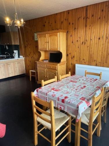 Orcieres-Merlette Apartment | Résidence Queyrelet Ii - 2 pièces cabine 6 personnes MAE-2816