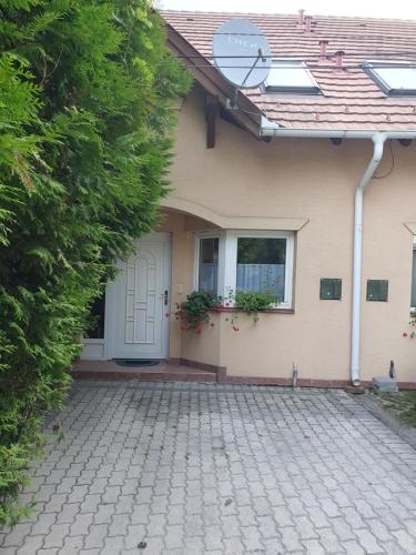 Mosonmagyarovar Apartment | Révész