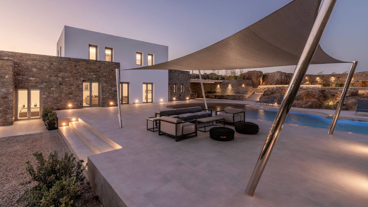Plintri Villa | R 3169 Villa Floris With Dishwasher.iPad & Laundry facility,